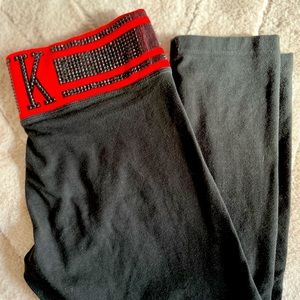 NWOT Victoria’s Secret Pink Women’s Yoga Capris. Sz: S, Color: Black & Red